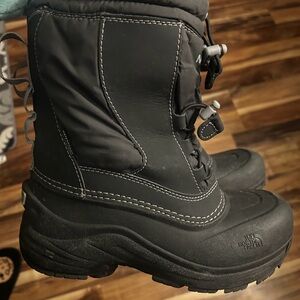 The North Face Kids Black Snow Boots